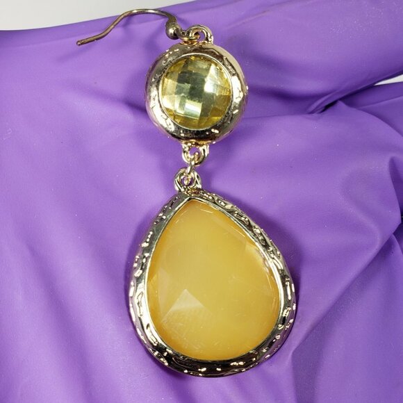 Bold Yellow Teardrop Statement Earrings – Faceted Crystal & Gold Dangle Jewelry - Picture 4 of 14